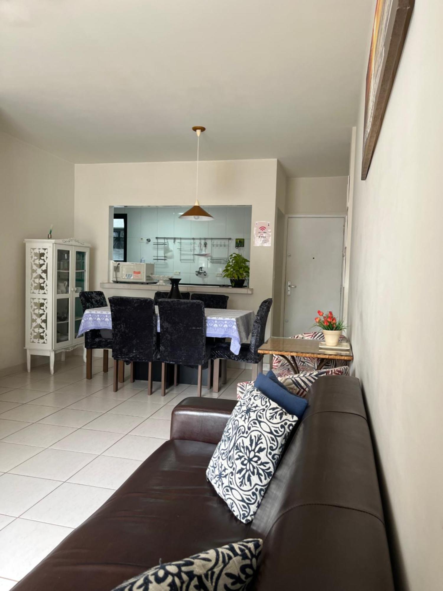 Apartamento Amplo A Menos De 400 Metros Da Praia Localizado Proximo A Praca Da Brunella, Area Nobre Do Guaruja. ภายนอก รูปภาพ